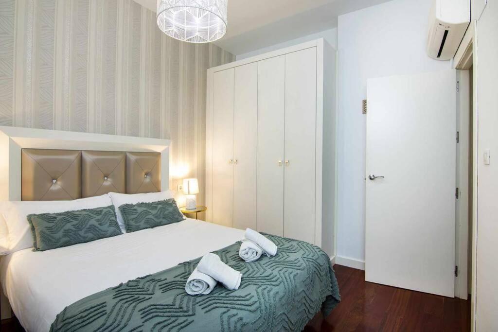גרנדה Eco Center Granatensis Catedral 2 Habitaciones Free Parking מראה חיצוני תמונה